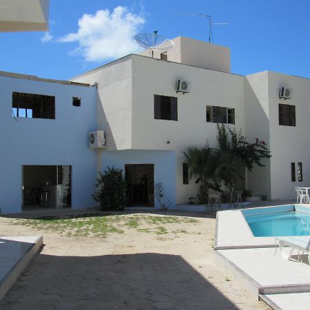 Franz Beach Hotel Nova Viçosa Exteriör bild